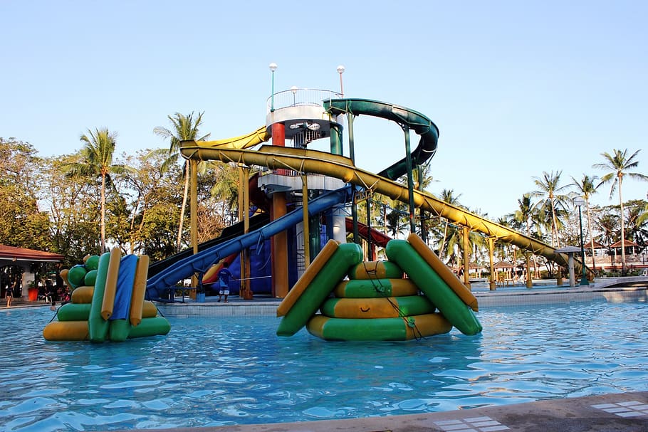 Four Seasons Fun City Water Park