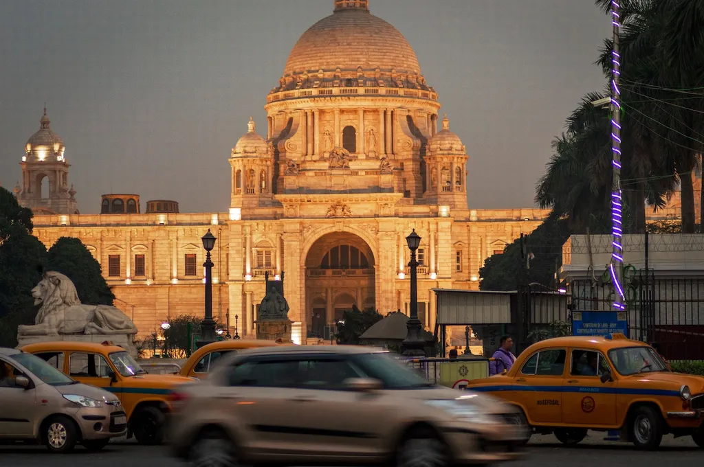 Victoria Memorial Light Show