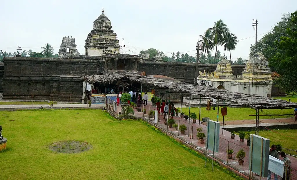 Overview of Draksharamam Temple
