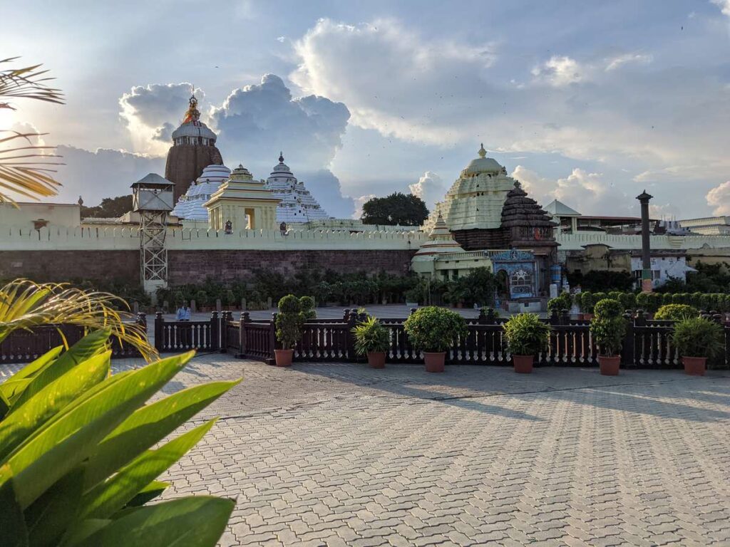 How to reach Jagannath Temple Puri